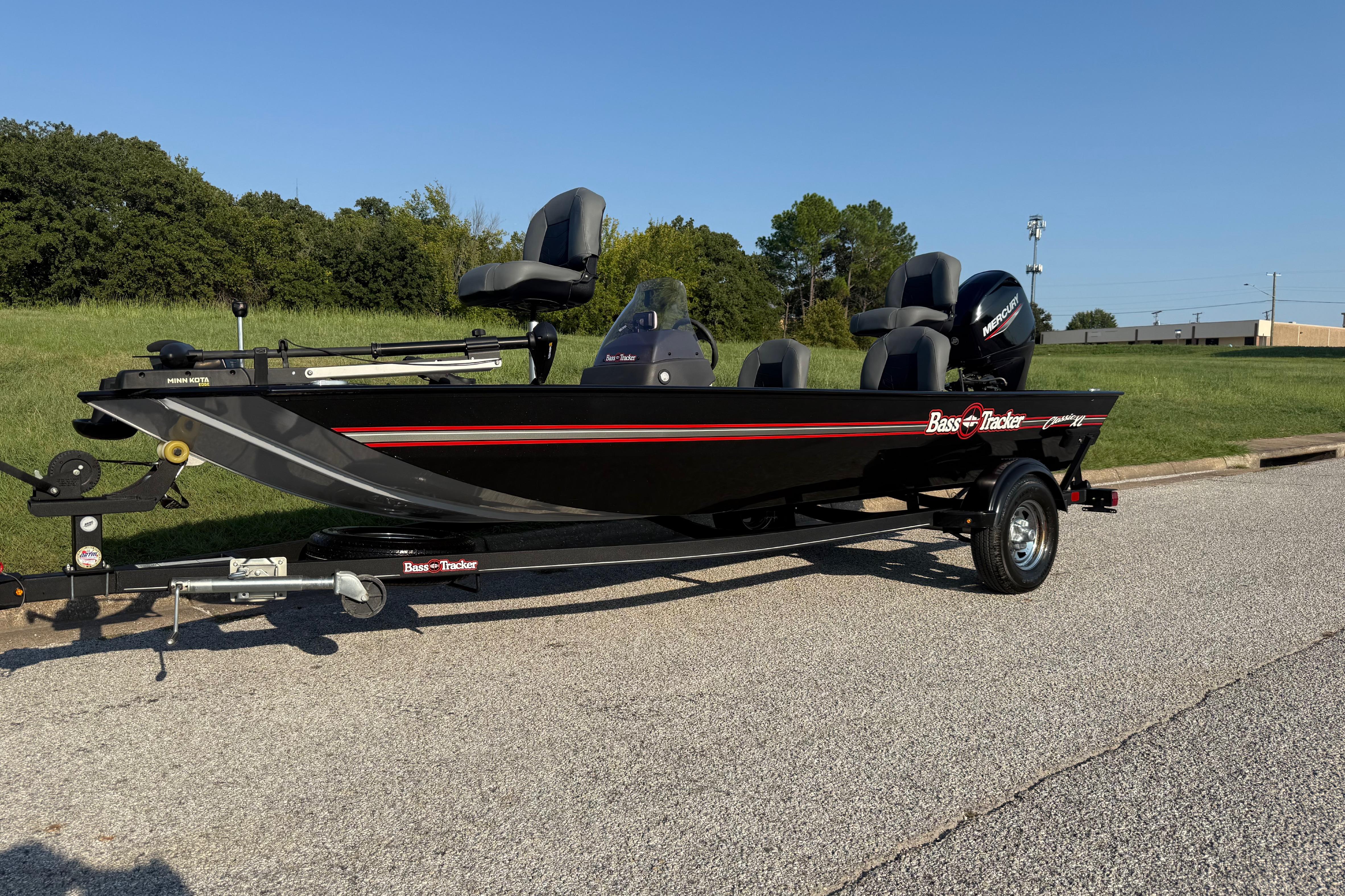 2021 Bass Tracker Classic XL