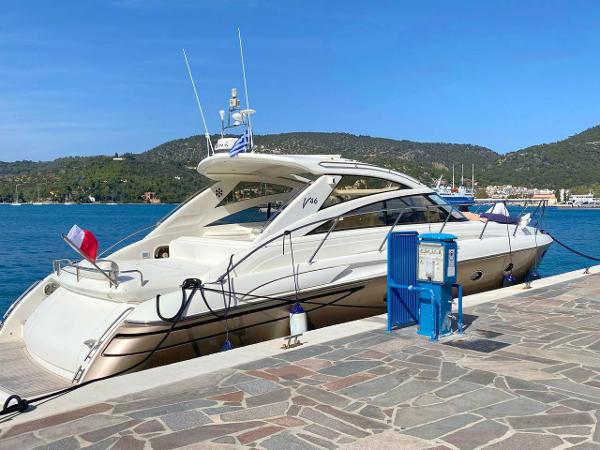 2004 Princess V46