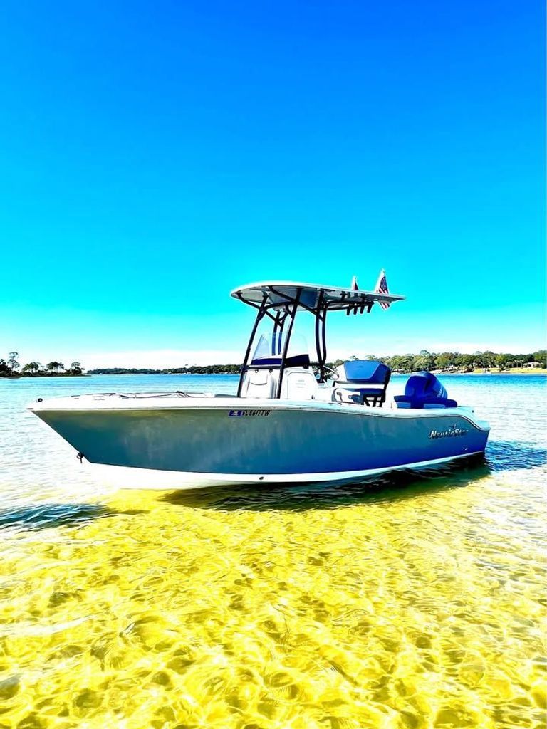 2023 NauticStar 2102 Legacy Center Console