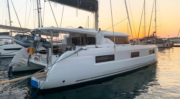 2023 Lagoon 46