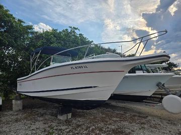 1998 Trophy 2503 Center Console