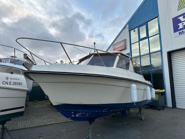 1988 Guymarine 560