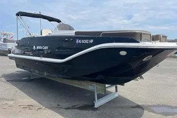 Bayliner Element XR7