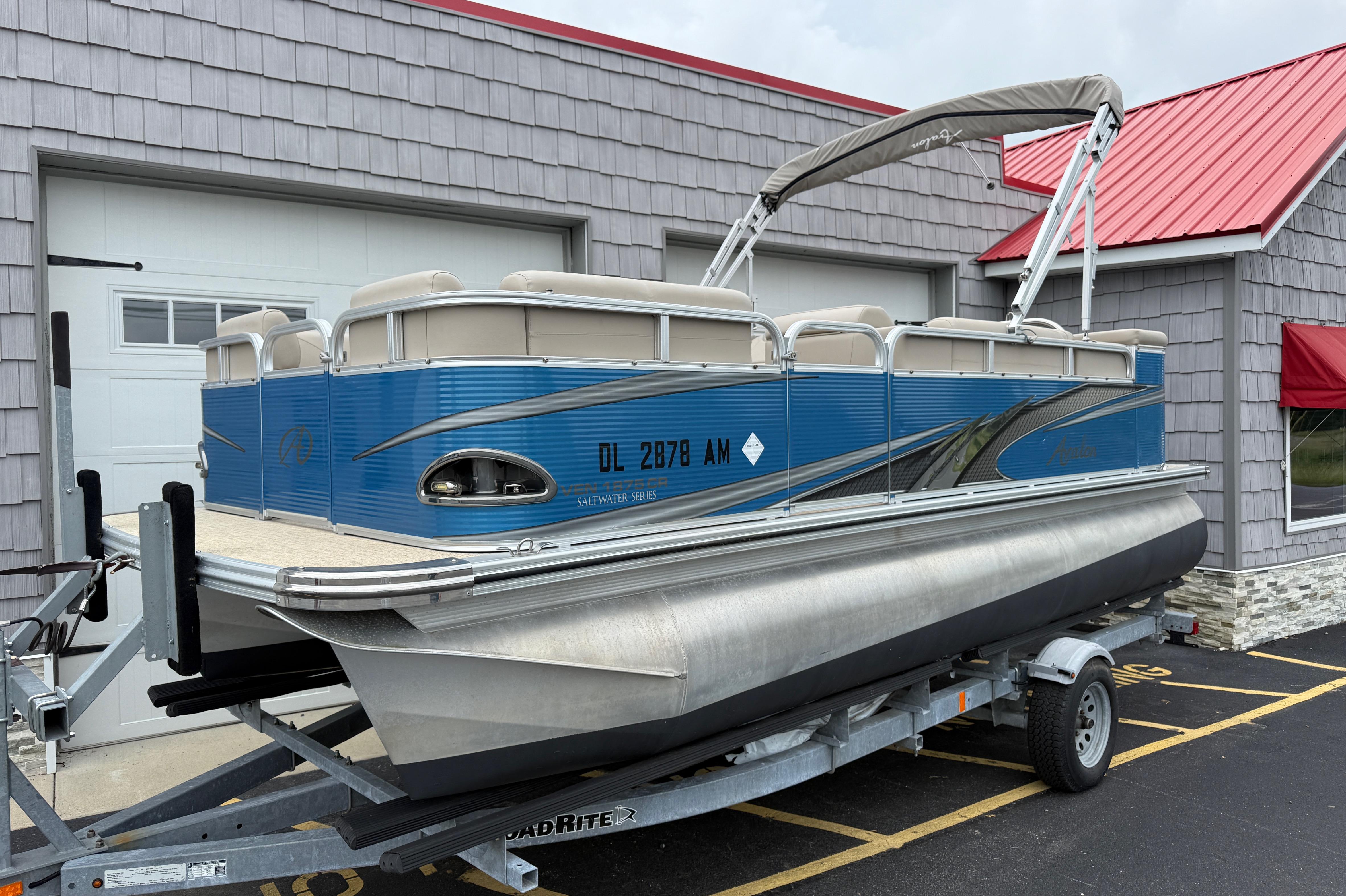 2019 Avalon Venture Cruise - 18'