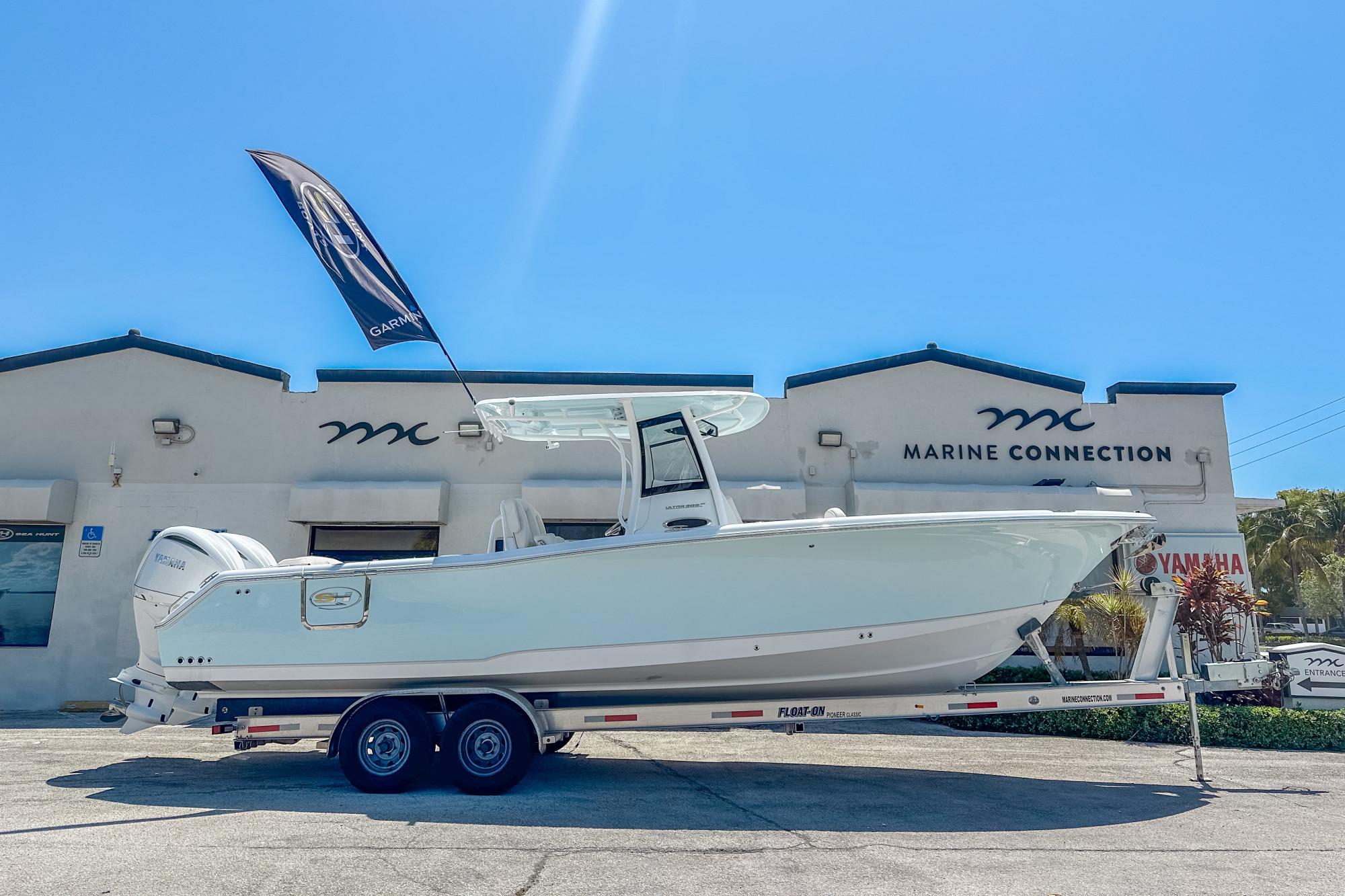 Sea Hunt Ultra 305 SE