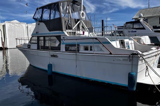 1973 Tollycraft 40' Aft Cabin