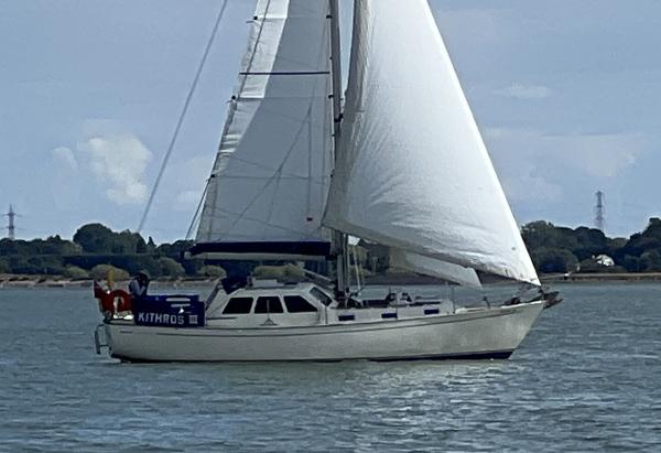 2001 Vancouver 34 Pilothouse