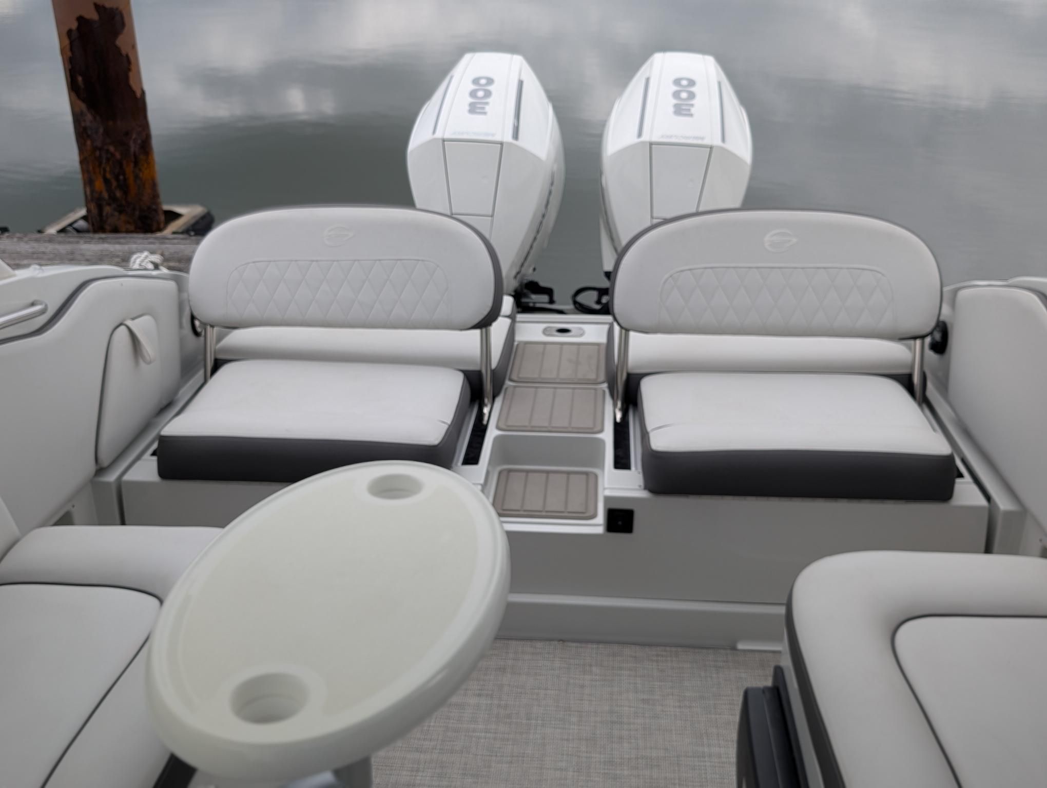 2023 Crownline E305 XS