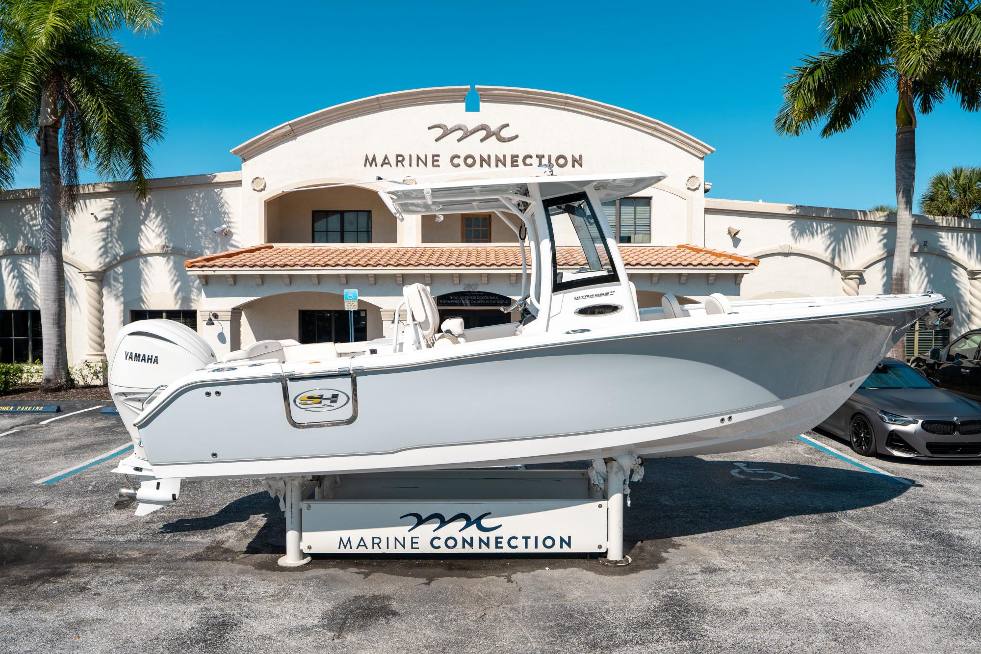 Sea Hunt Ultra 255 SE