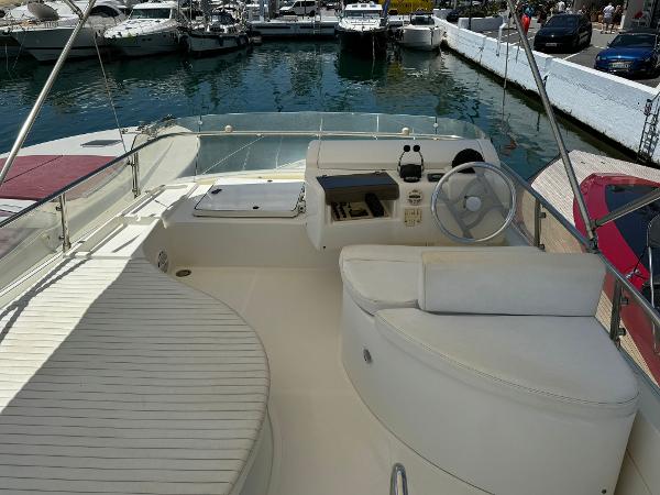 2002 Ferretti Yachts 430