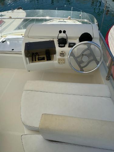 2002 Ferretti Yachts 430