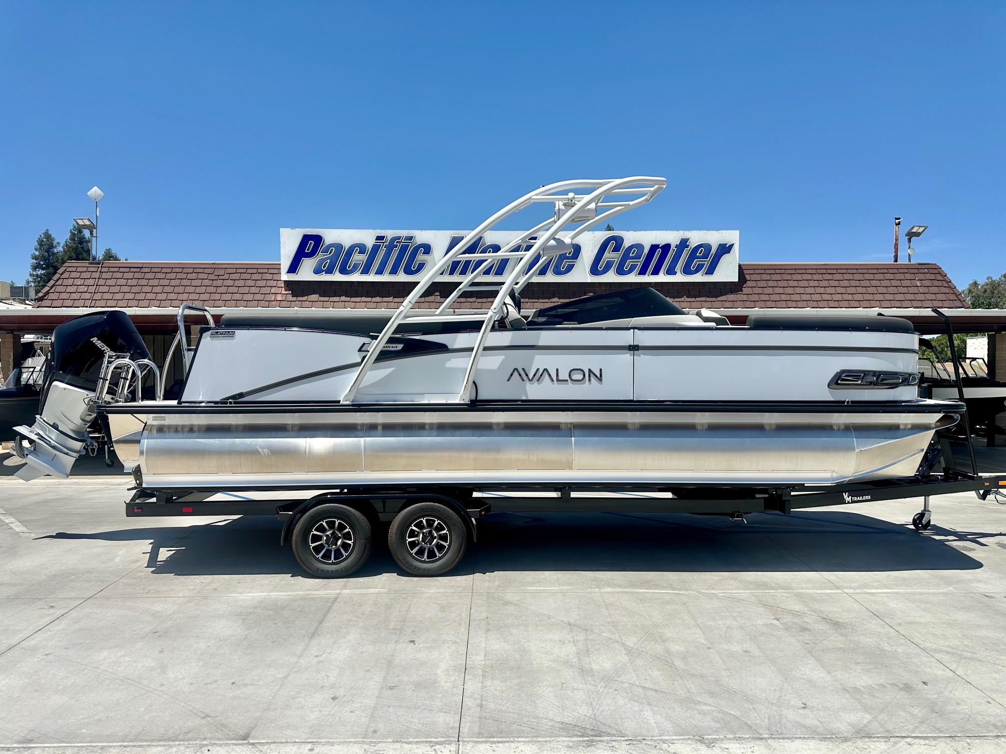 2025 Avalon Catalina - 25 FT Quad Lounger Windshield w/ 300HP Mercury Verado!