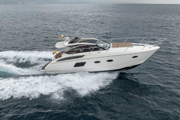 2014 Princess V39