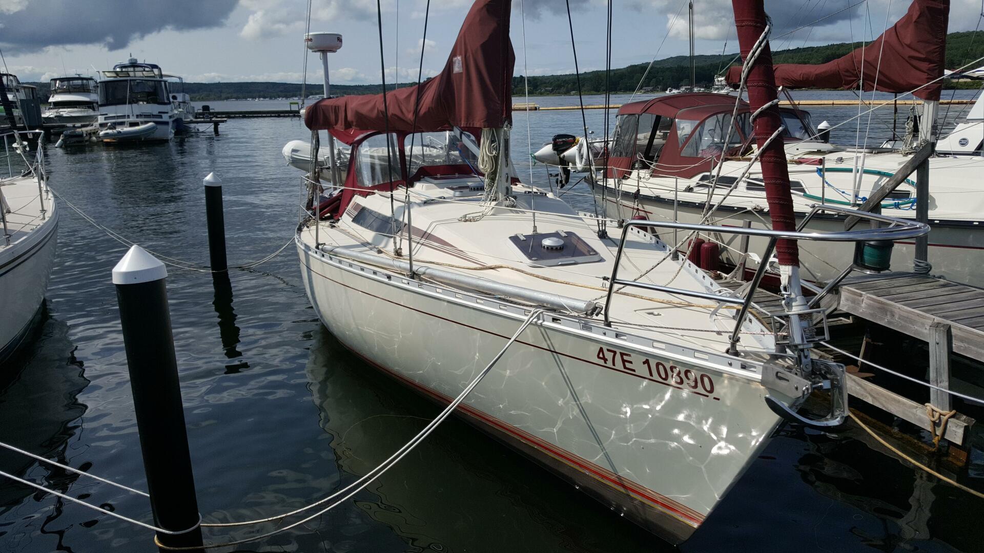 1984 Beneteau 32.5 First