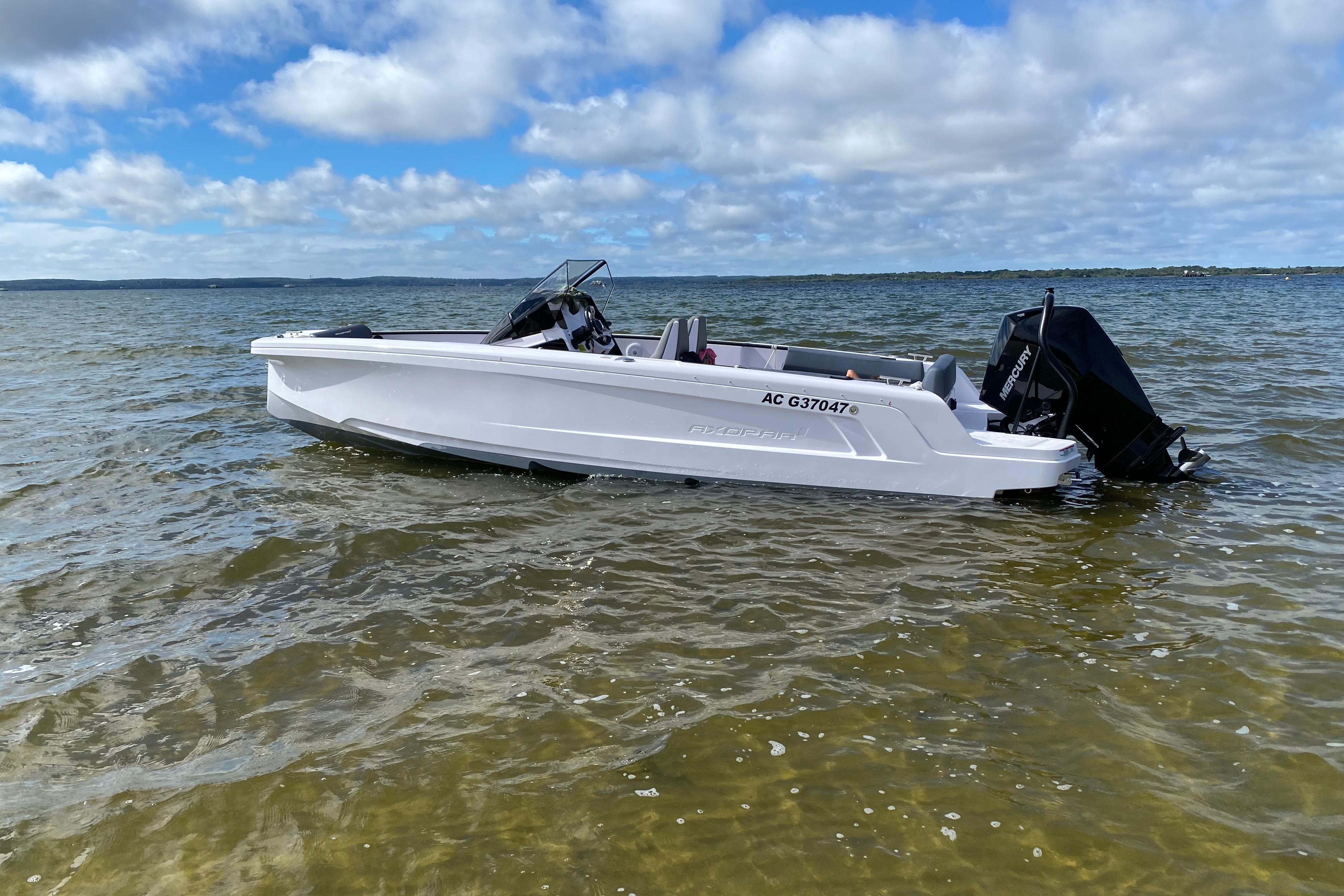 2022 Axopar 22' SPYDER