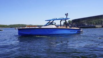 2025 Axopar 29 Sun-top