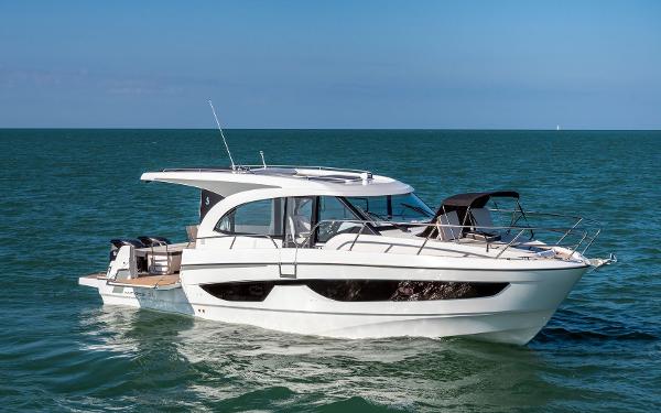 2025 Beneteau Antares 11 OB