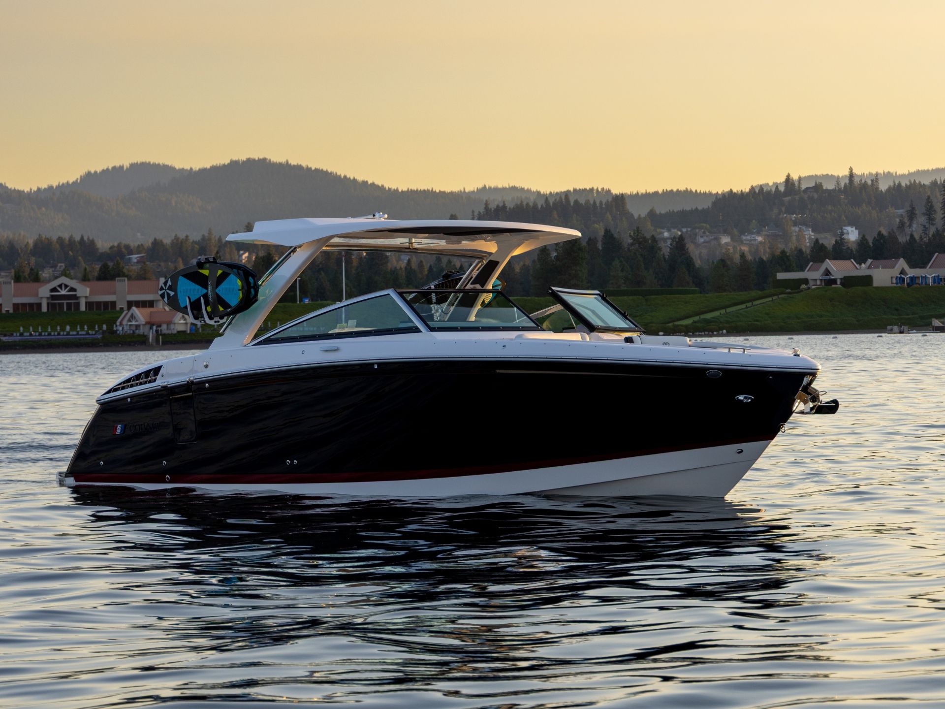 2025 Cobalt R33 Surf
