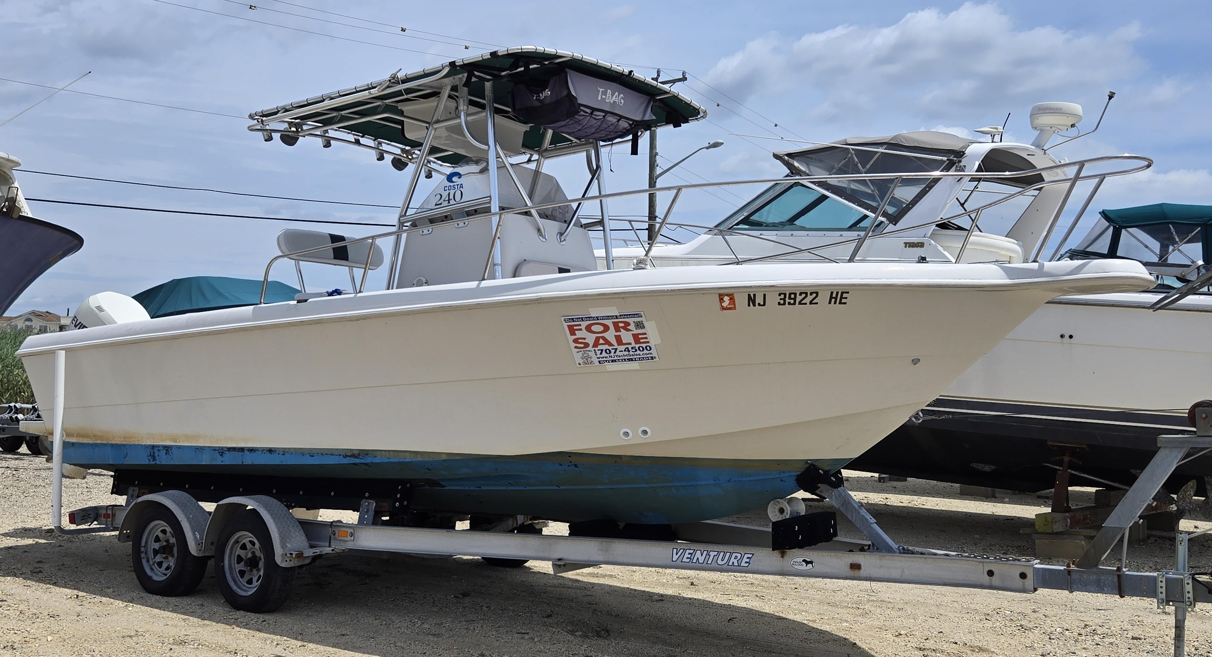 1995 Pro-Line 240 Center Console