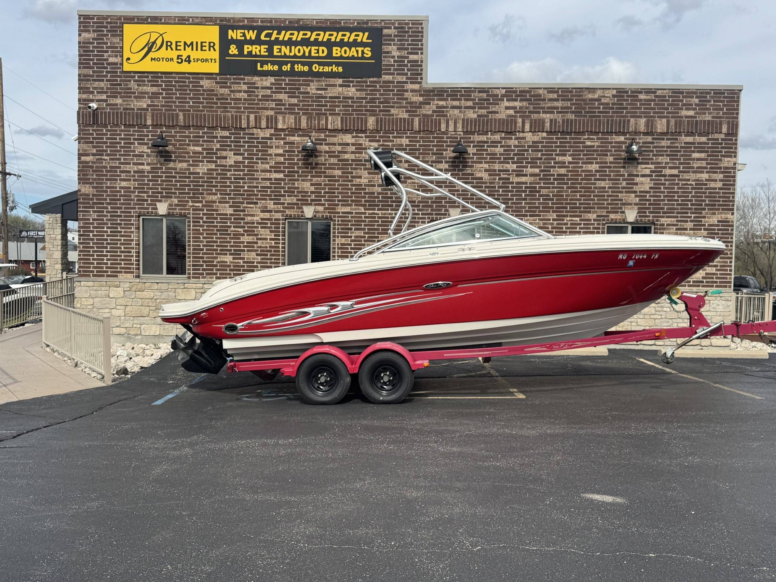 2004 Sea Ray 220 Select