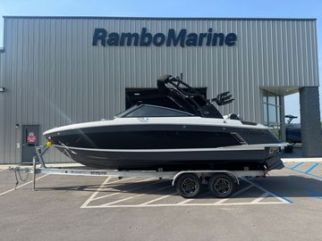 2025 Cobalt R4 Surf