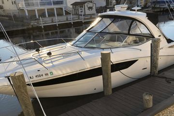 2016 Sea Ray 330 Sundancer