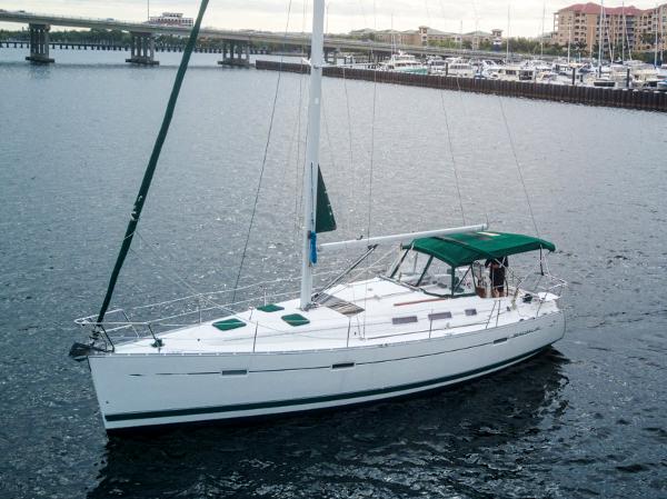 beneteau 373 sailboatdata