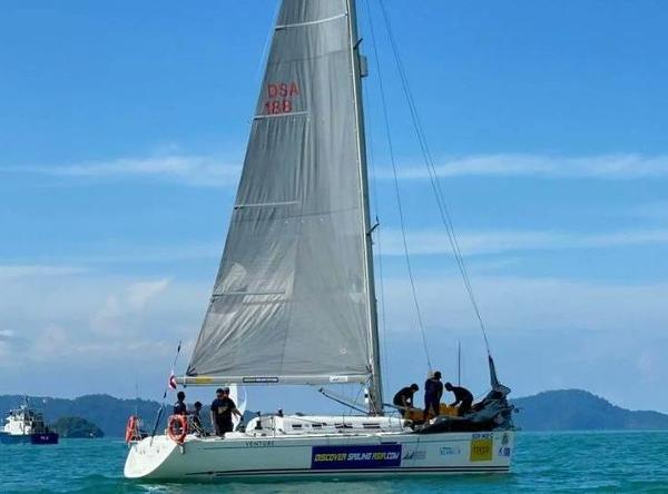 ヨット 40.7 ベネトウ BENETEAU FIRST 40.7 - その他