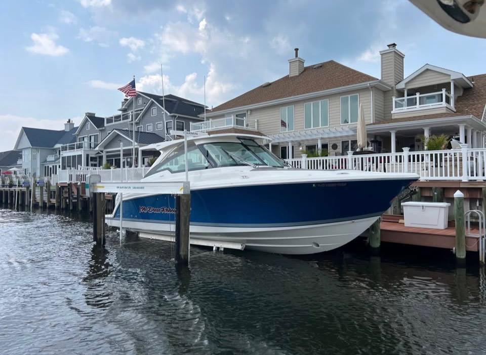 2023 Tiara Yachts 34 LX