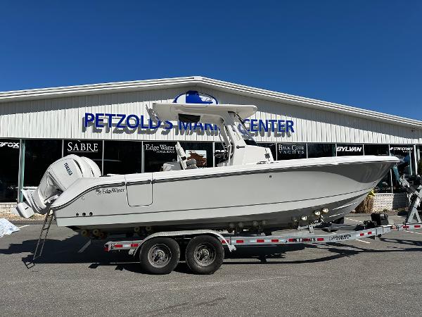 2025 Edgewater 262 Center Console