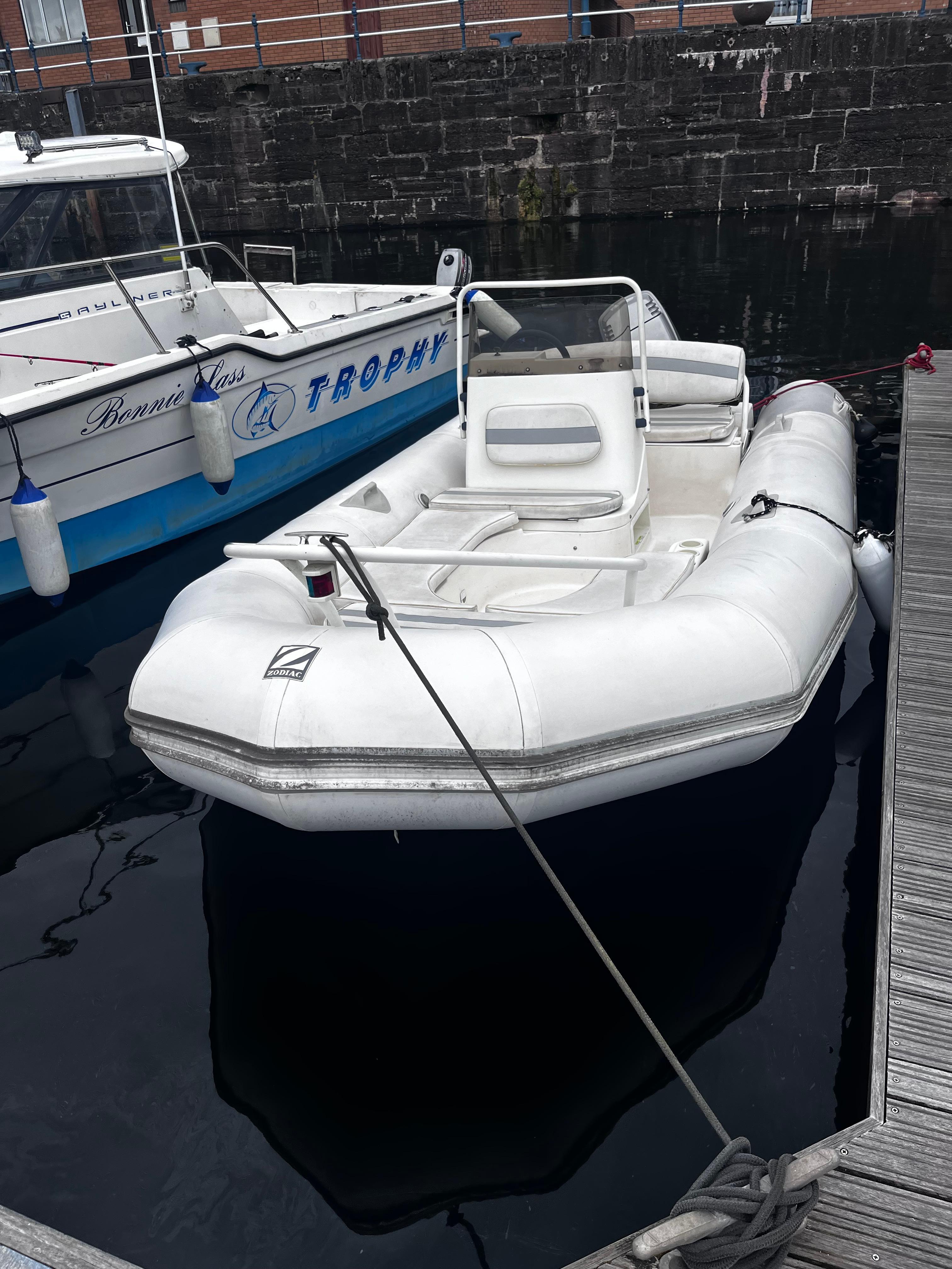 2005 Zodiac Yachtline Deluxe 420