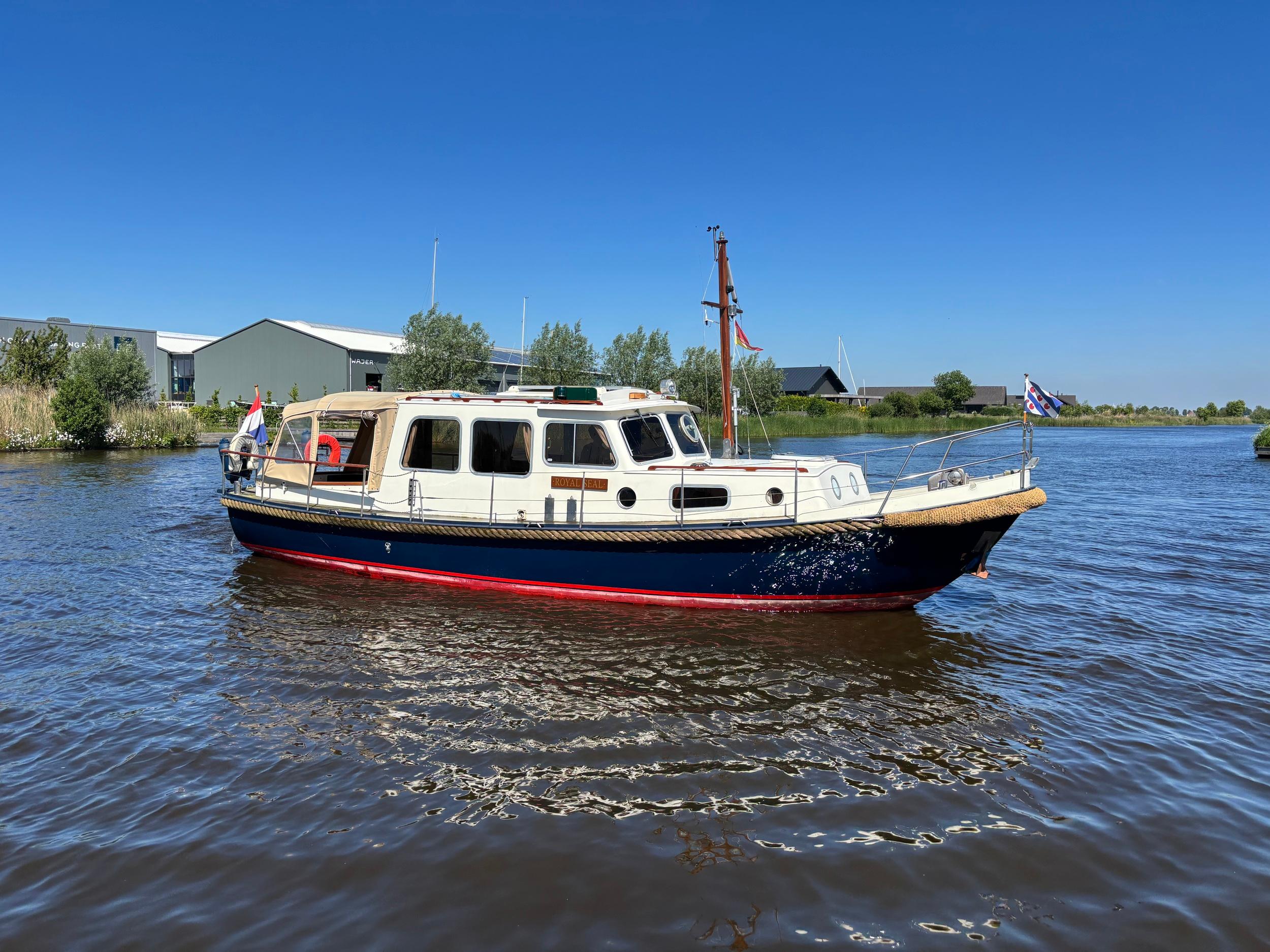 1983 Motorkruiser Valkvlet 1030 OK AK