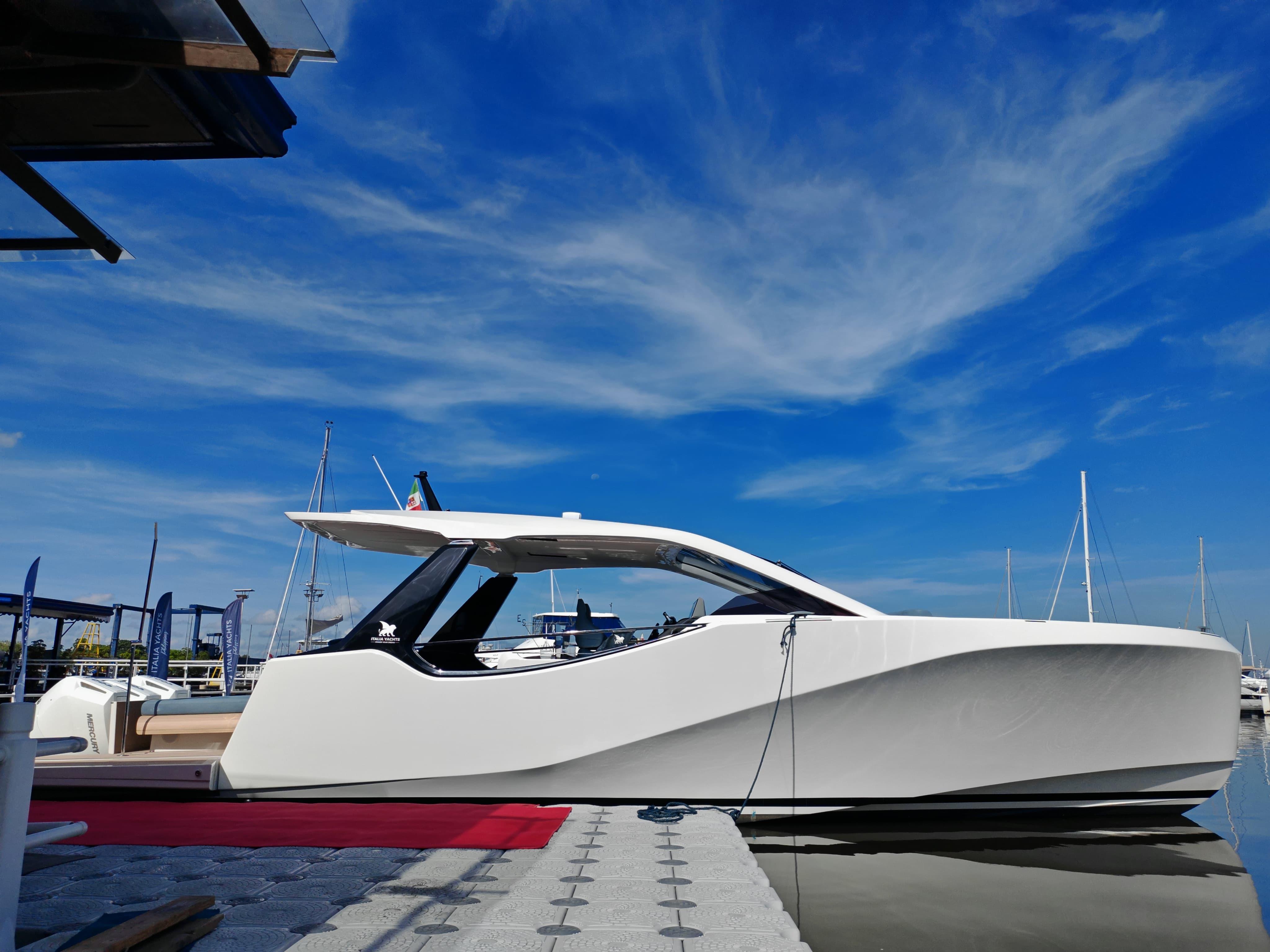 2025 Italia Yachts IY 43 veloce