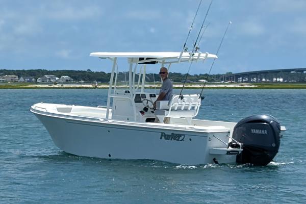 2025 Parker 23SE Center Console
