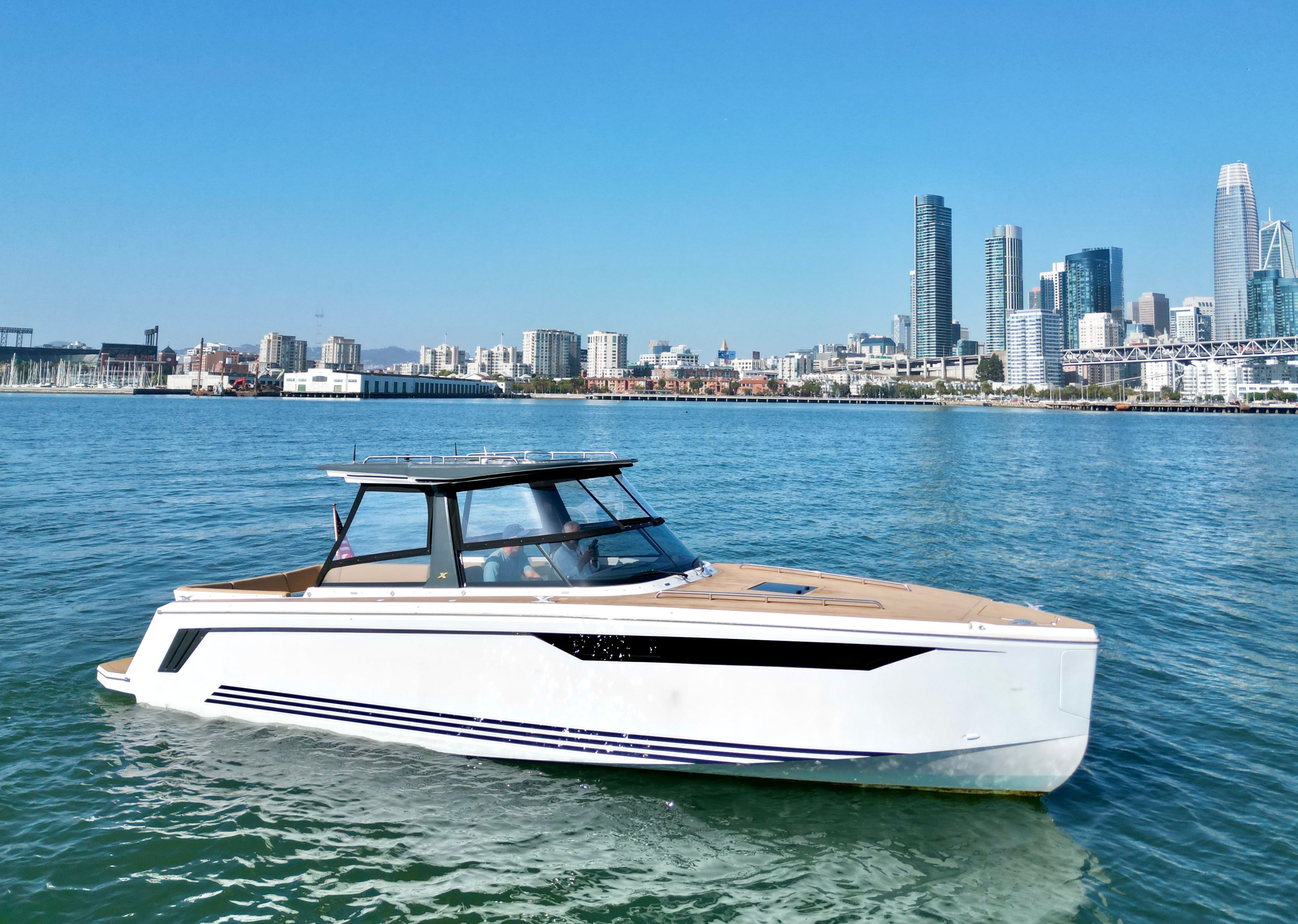 2021 X-Yachts Power 33
