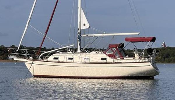 Island Packet 320