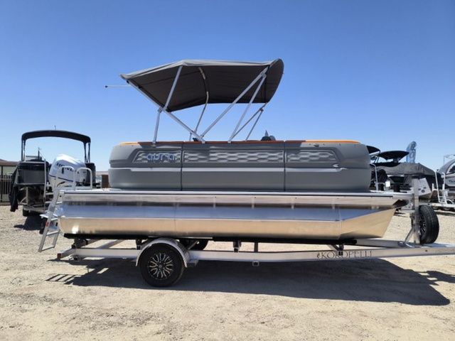 2025 Avalon Aura 1985 Quad Lounge Twin Tube