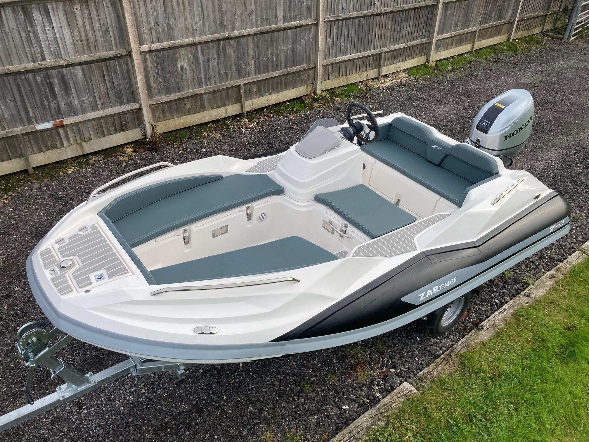 Zar Formenti ZF-3 2024 Zar Formenti ZF-3 Tender boat with sleek design and modern features.