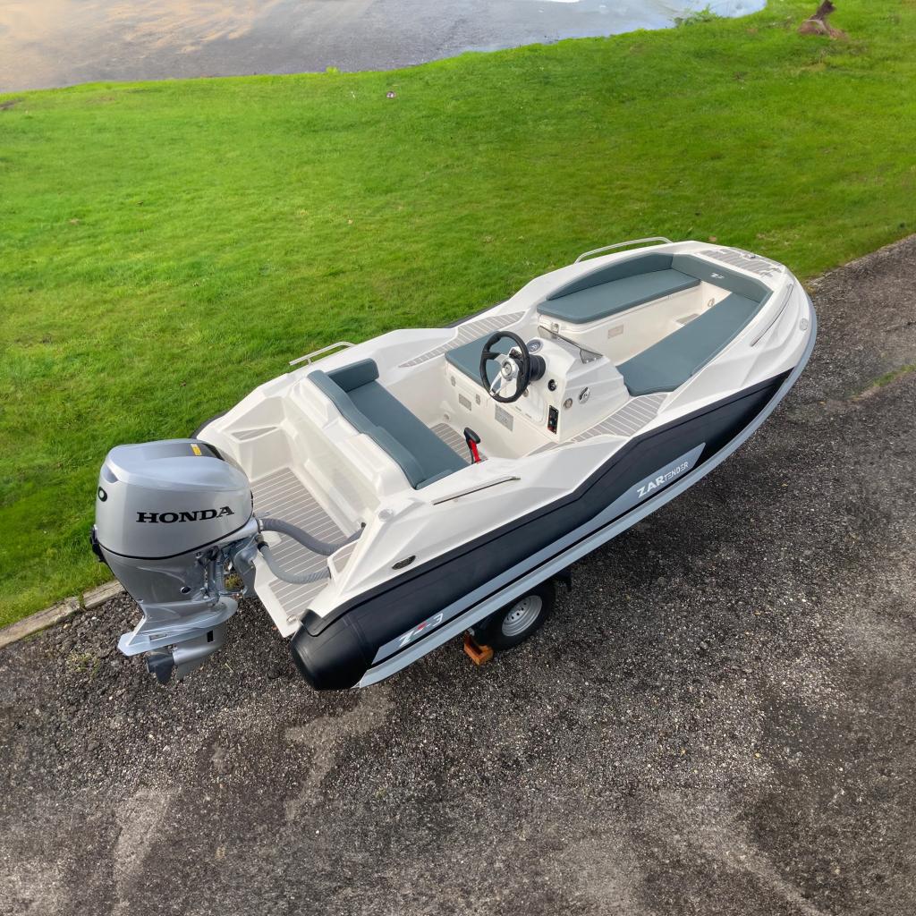 Zar Formenti ZF-3 Tender