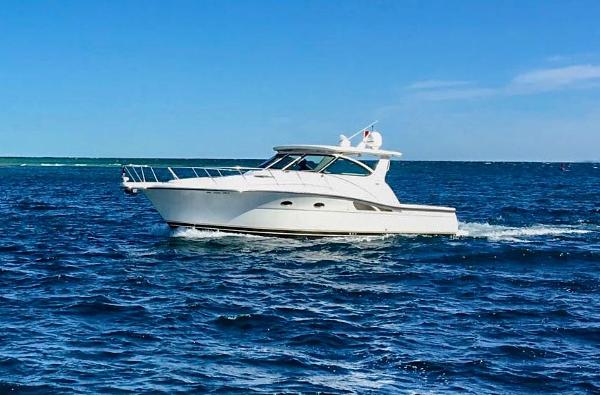 2004 Tiara Yachts 4200 Open
