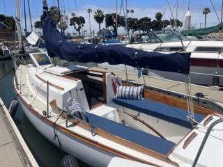 1978 Cape Dory 25