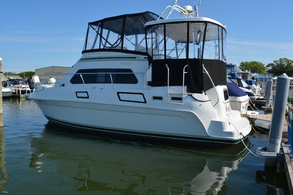 1995 Mainship 37 Motor Yacht