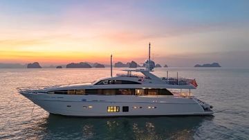 2012 Princess 32M