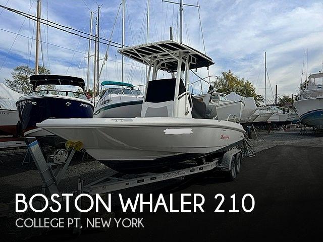 Boston Whaler Dauntless 210 2014 Boston Whaler Dauntless 210 for sale in College Pt, NY