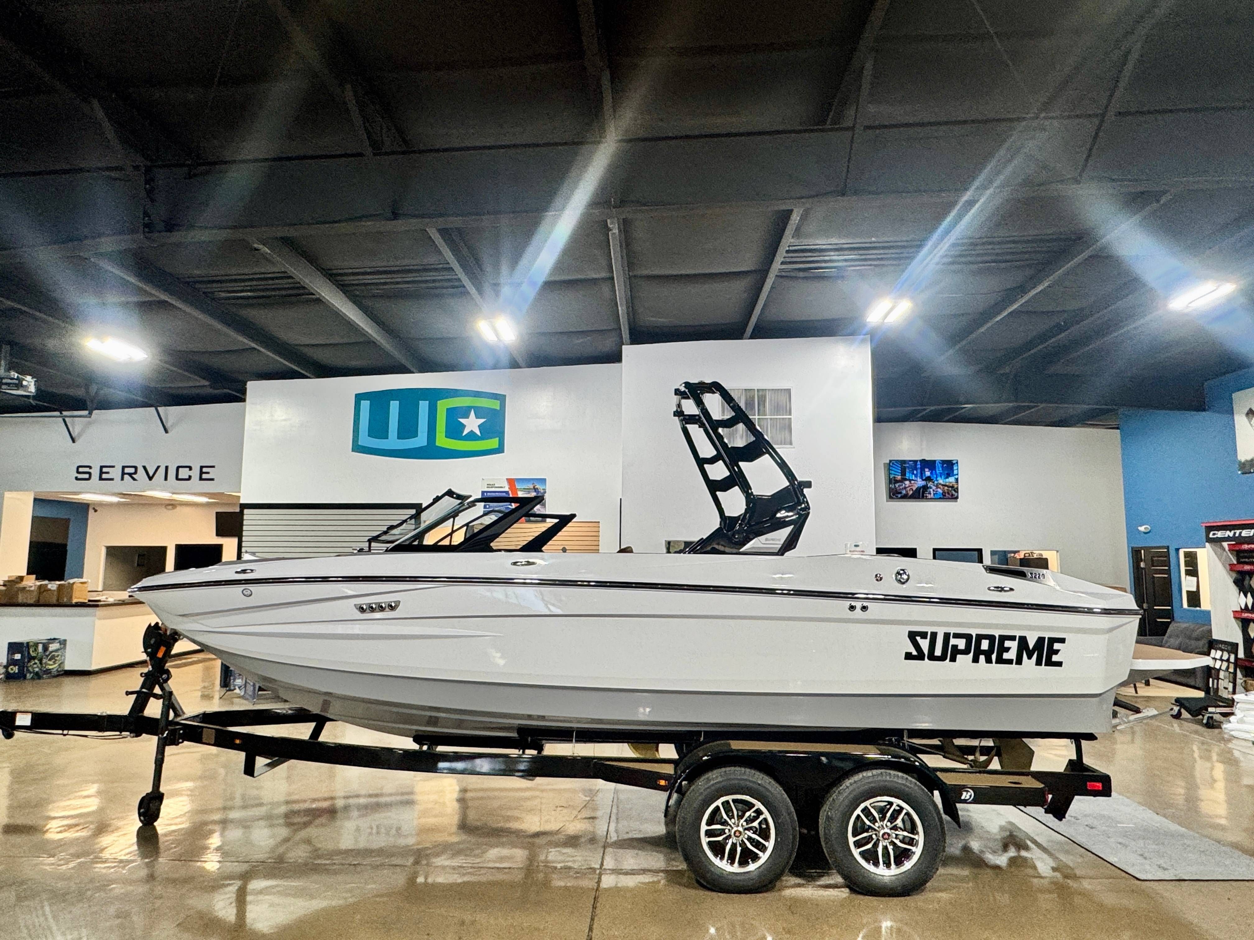 Supreme S220