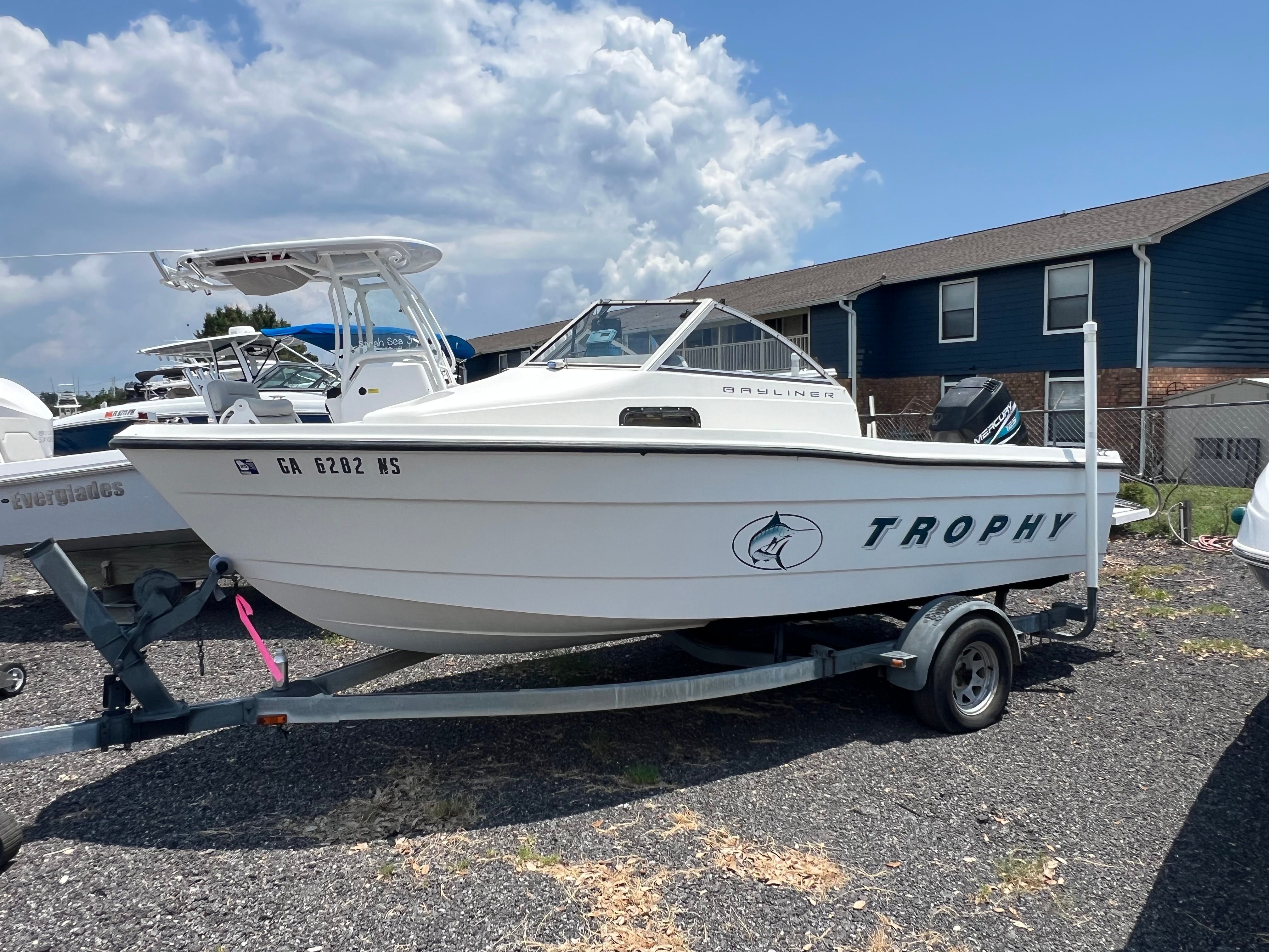1999 Bayliner 1802 Trophy