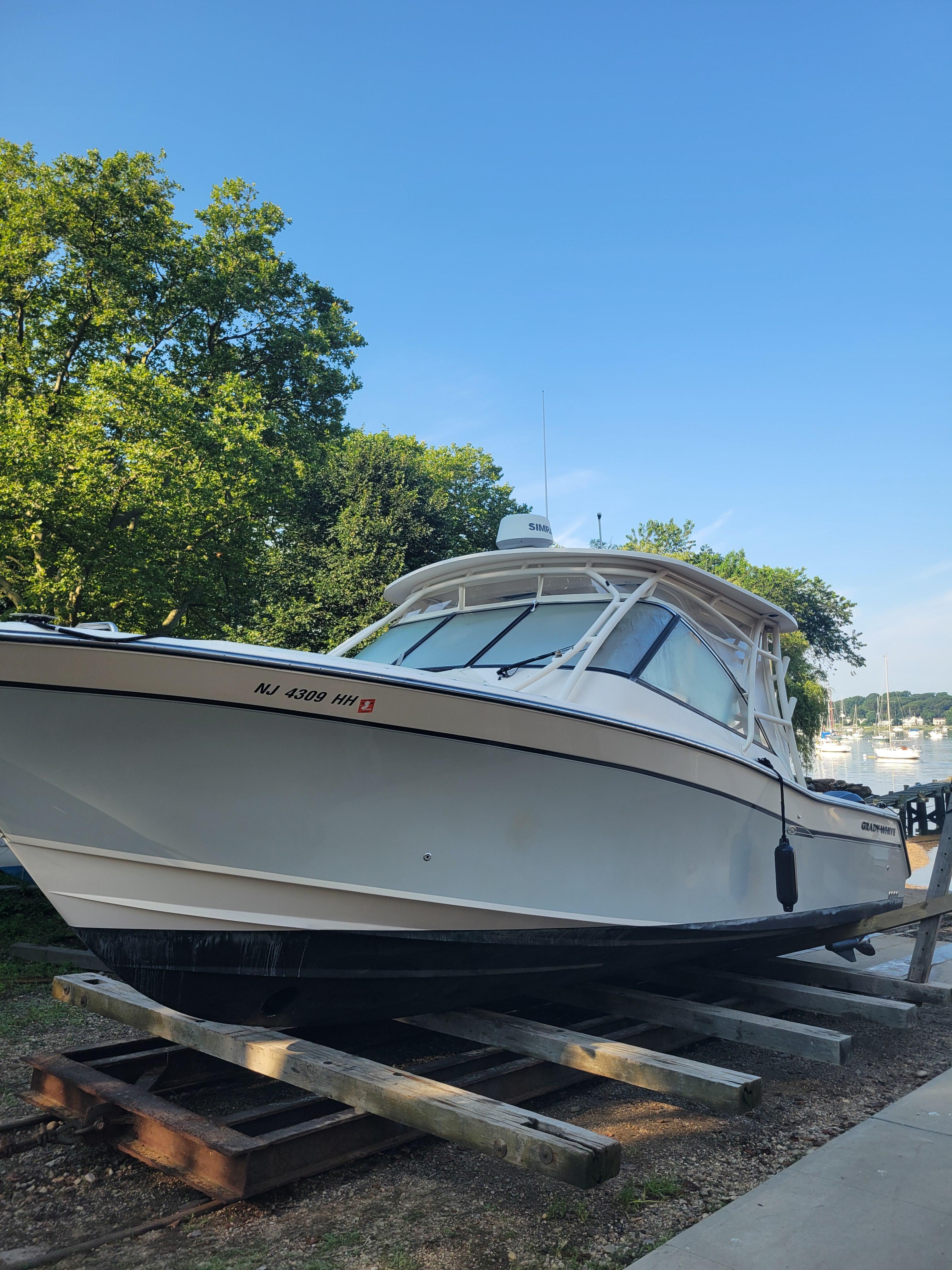 2016 Grady-White Freedom 335