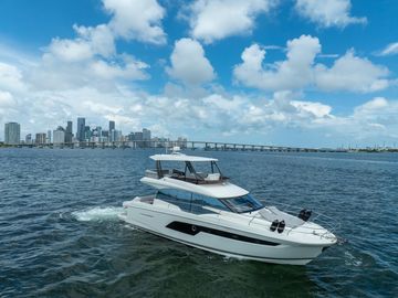 2023 Prestige 520