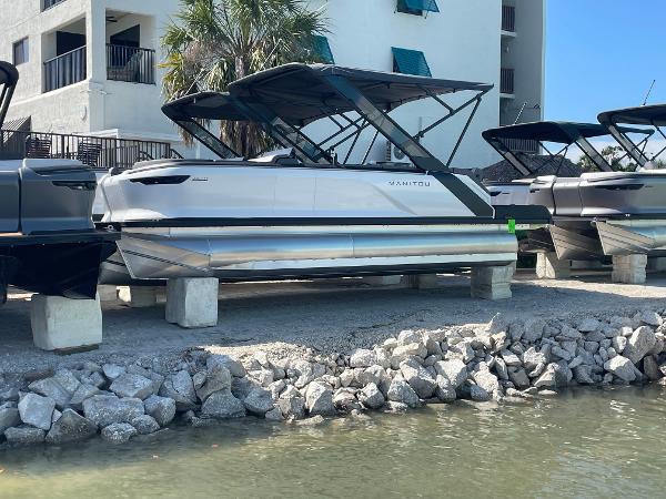 2024 Manitou Cruise