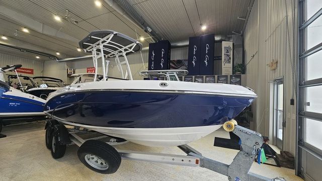 2025 Yamaha Boats 210 FSH Sport